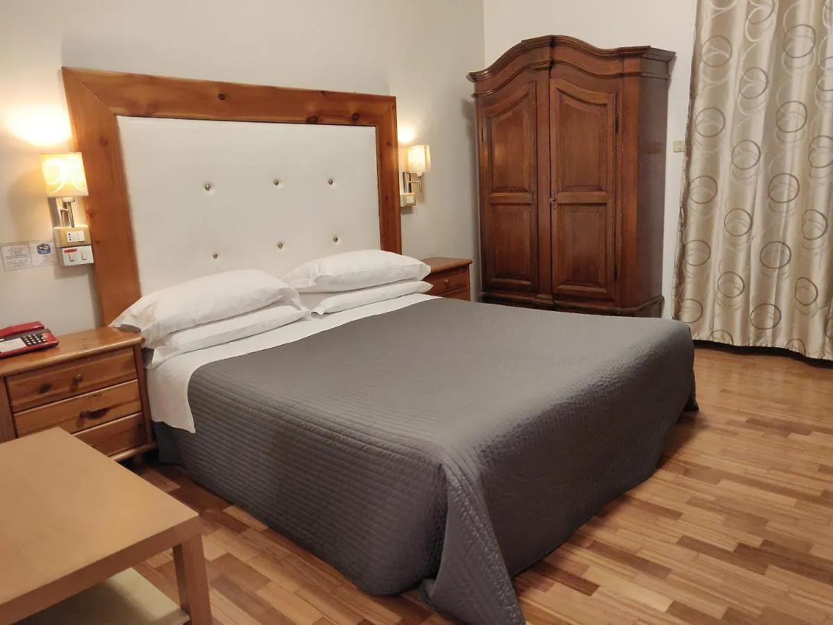 Hotel Il Rustichello Lonato Włochy