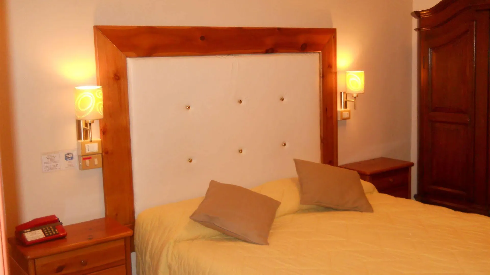 Hotel Il Rustichello Lonato Włochy