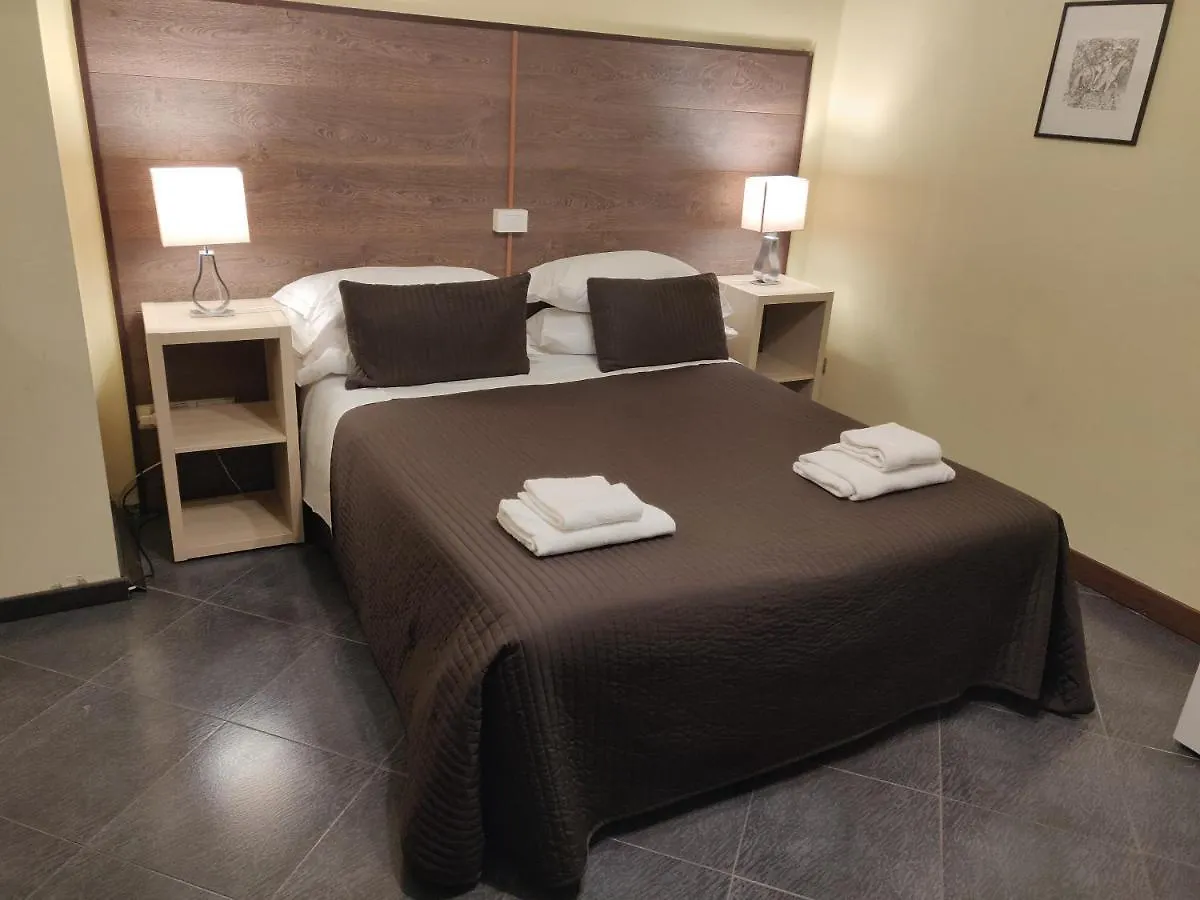 ***  Hotel Il Rustichello Lonato Italy