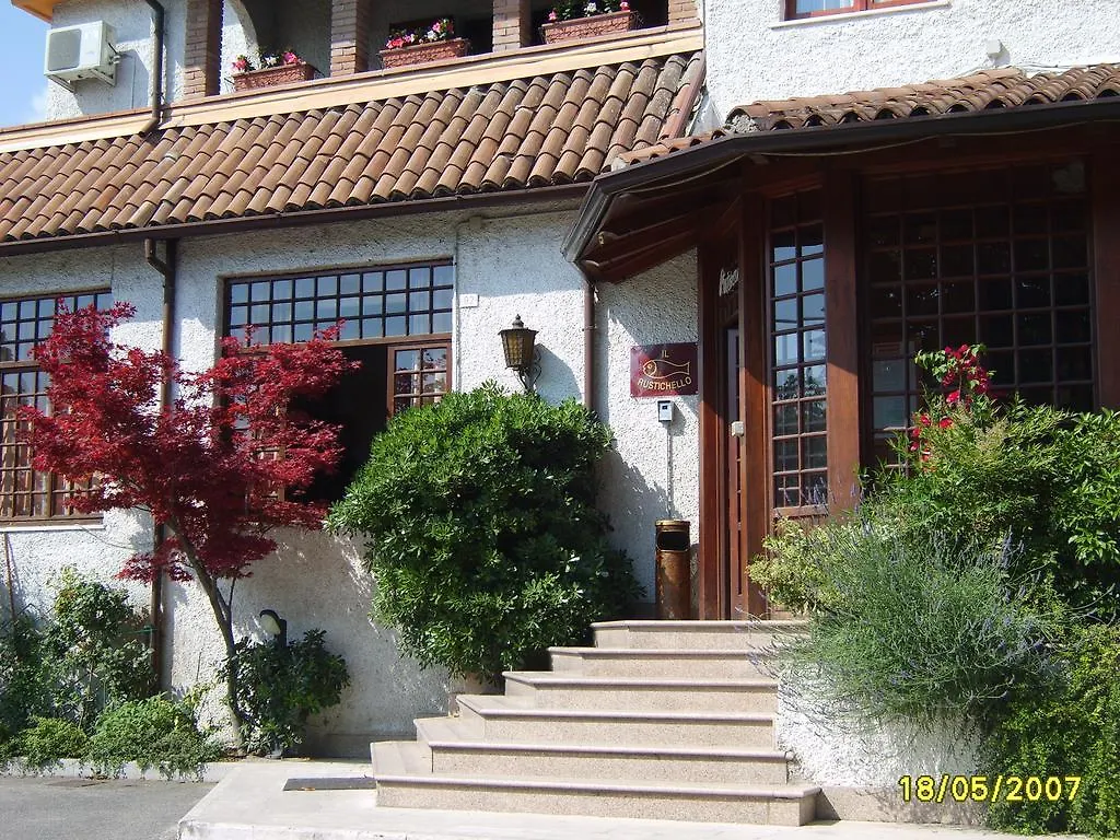 Hotel Il Rustichello Lonato 3*,